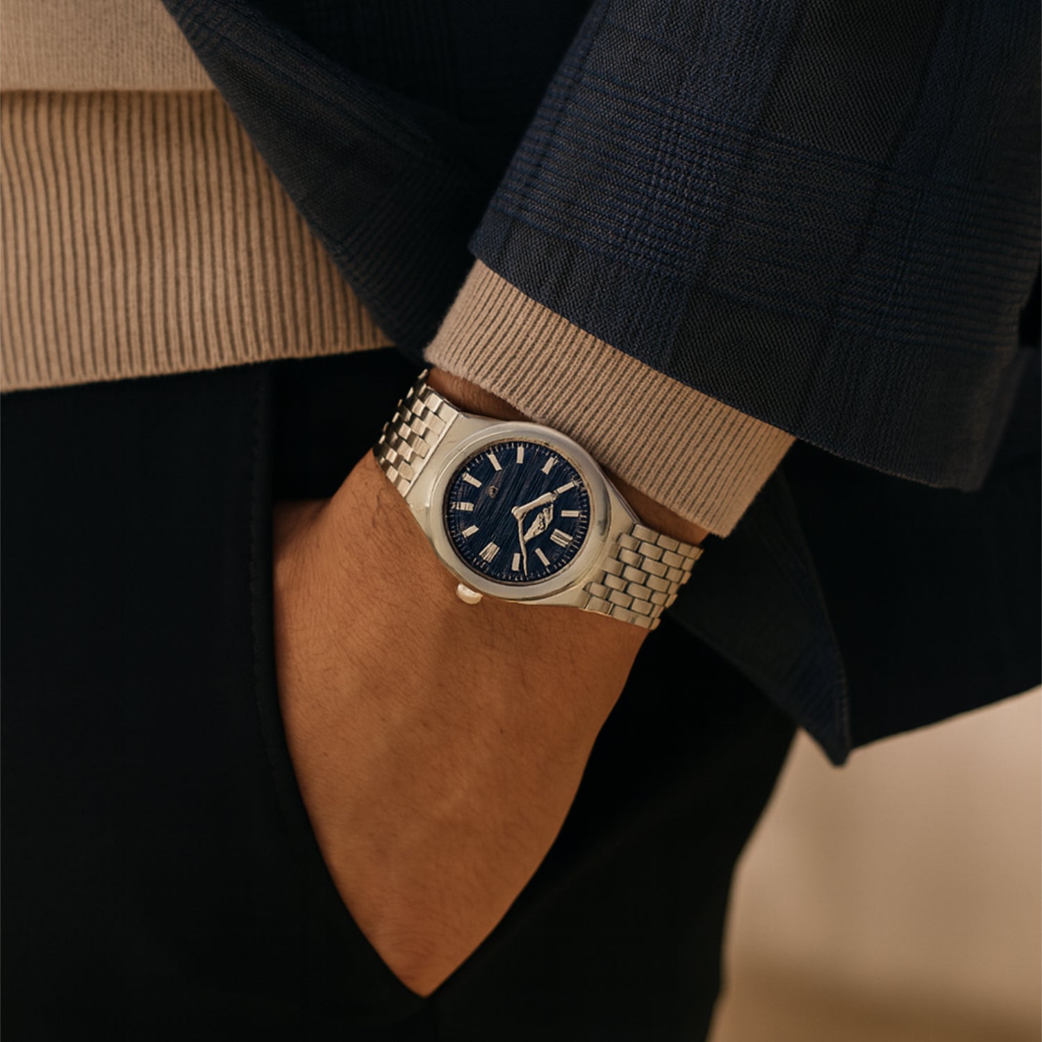 F.424 – montre élégante et classique avec une lunette octogonale saisissante