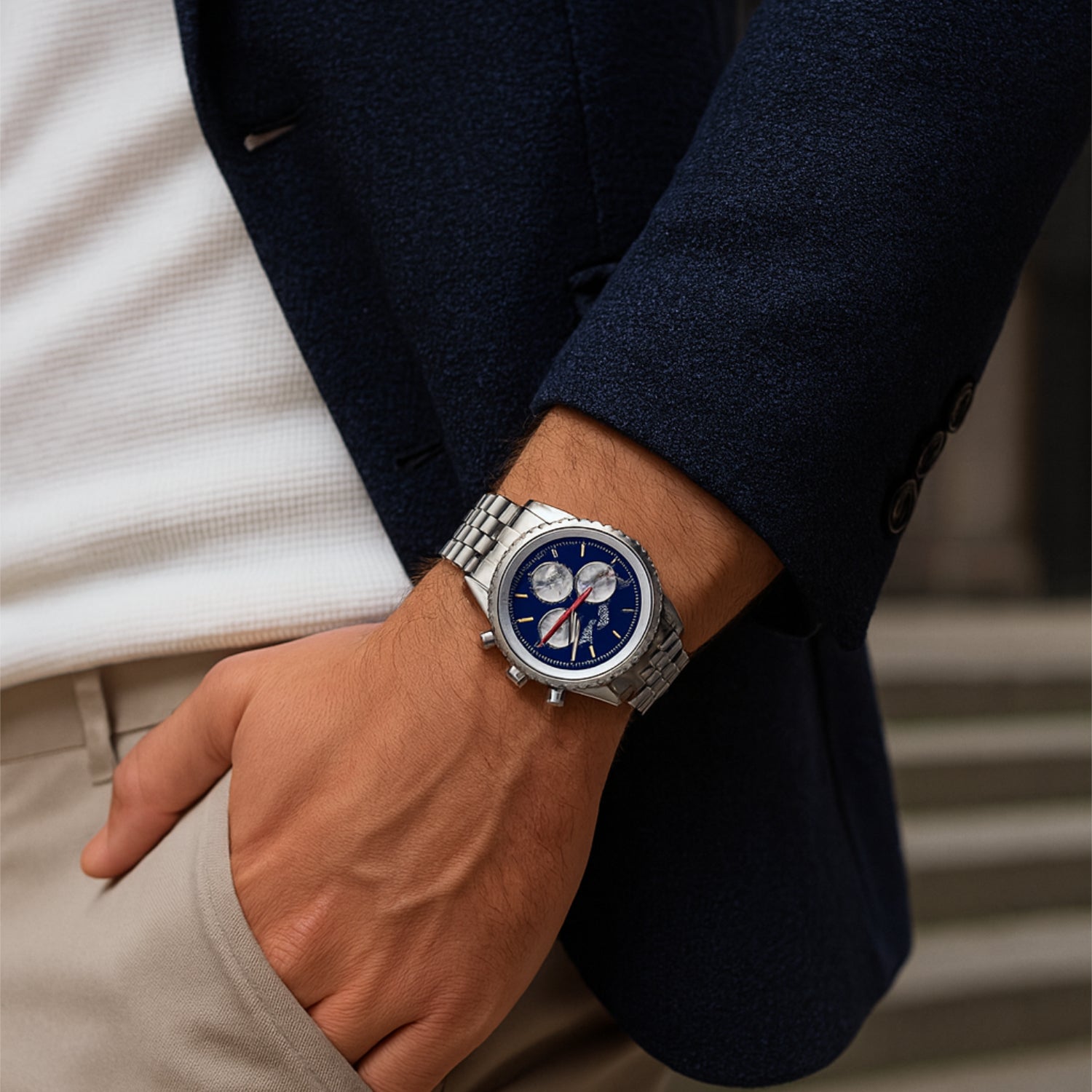 N.405 – sportlich-eleganter Chronograph in IP-Silber