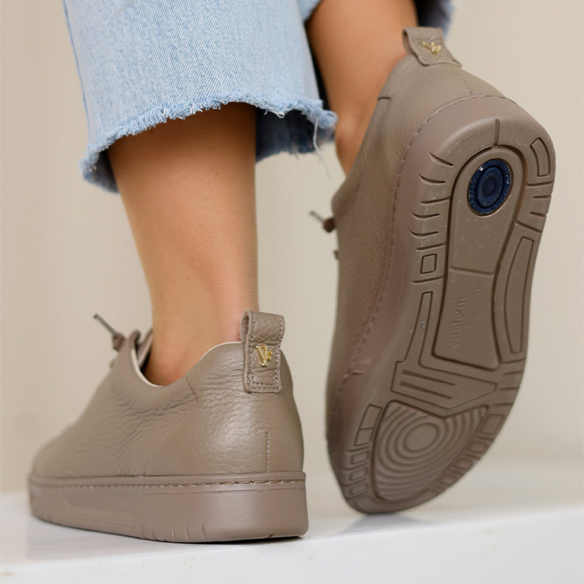 VITAFORM Sneaker Hirschleder Corvatsch in Taupe – Ansicht 6