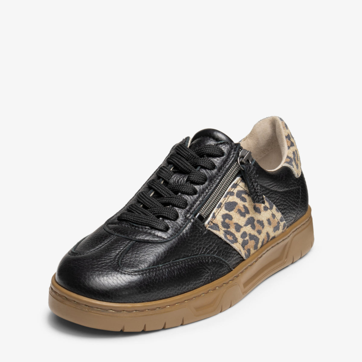 VITAFORM Sneaker Hirschleder Moléson in Schwarz-Leo – Produktbild
