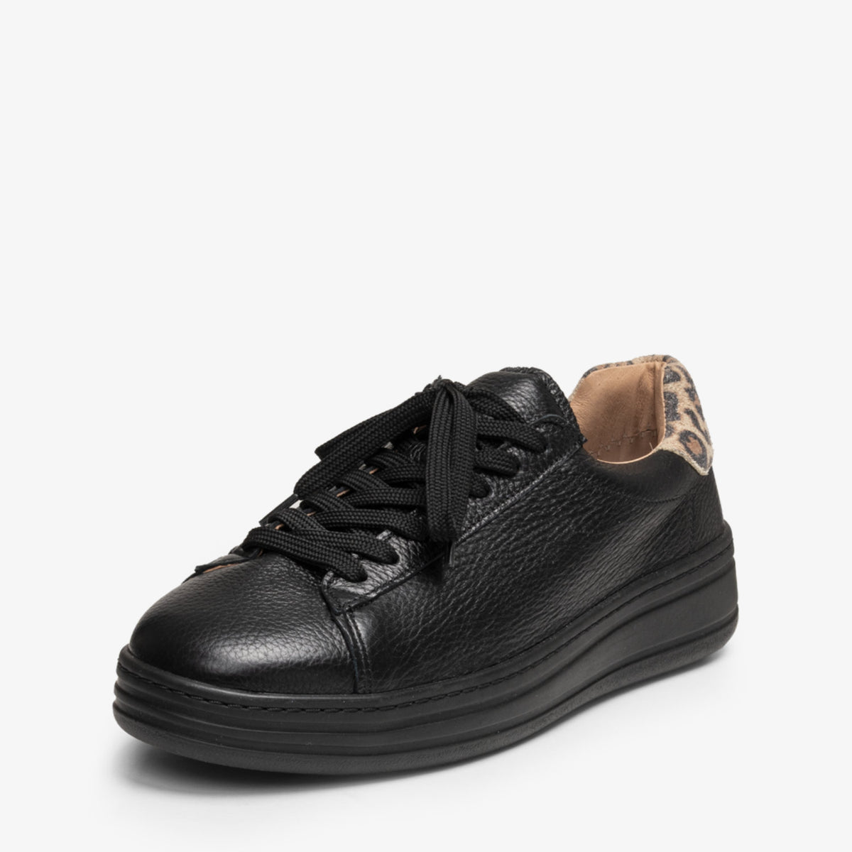 VITAFORM Sneaker Hirschleder Rigi in Schwarz-Leo – Produktbild
