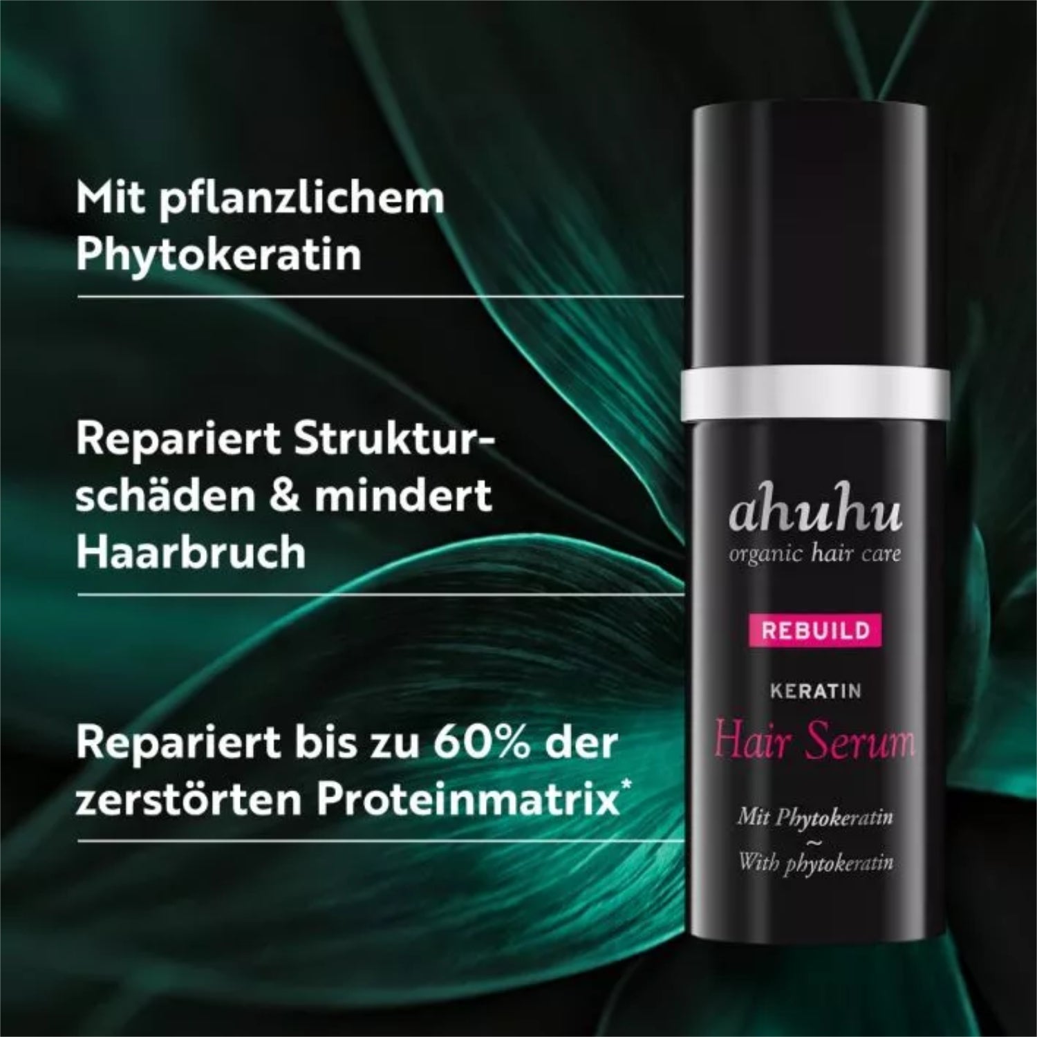 Ein schwarzes Fläschchen von ahuhu Haar Serum, umgeben von grünen Blättern, mit Text über die Wirkung des Produkts.