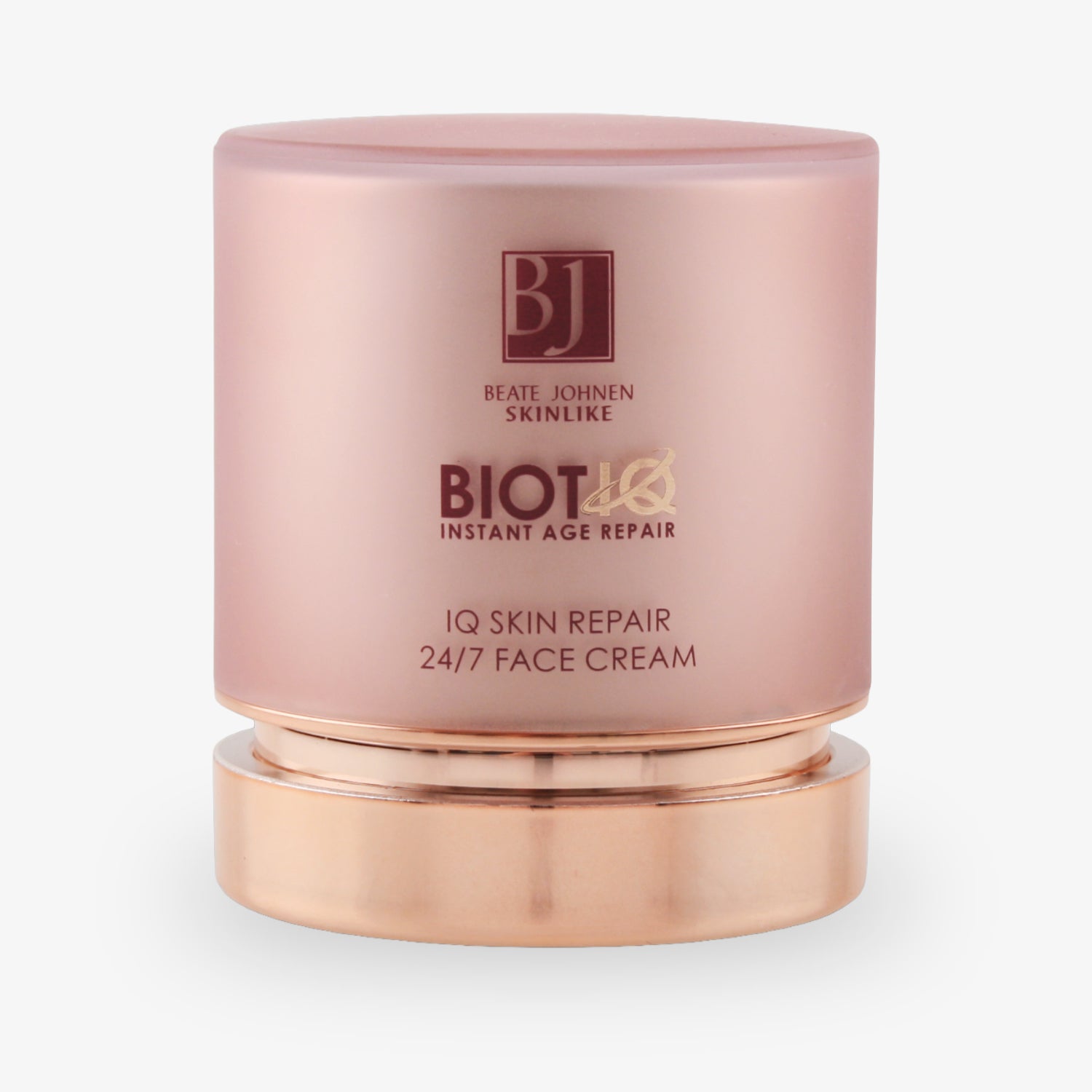Rosa Cremetiegel mit der Aufschrift „BIOTIQ Instant Age Repair“ und „IQ Skin Repair 24/7 Face Cream“ von Beate Johnen.