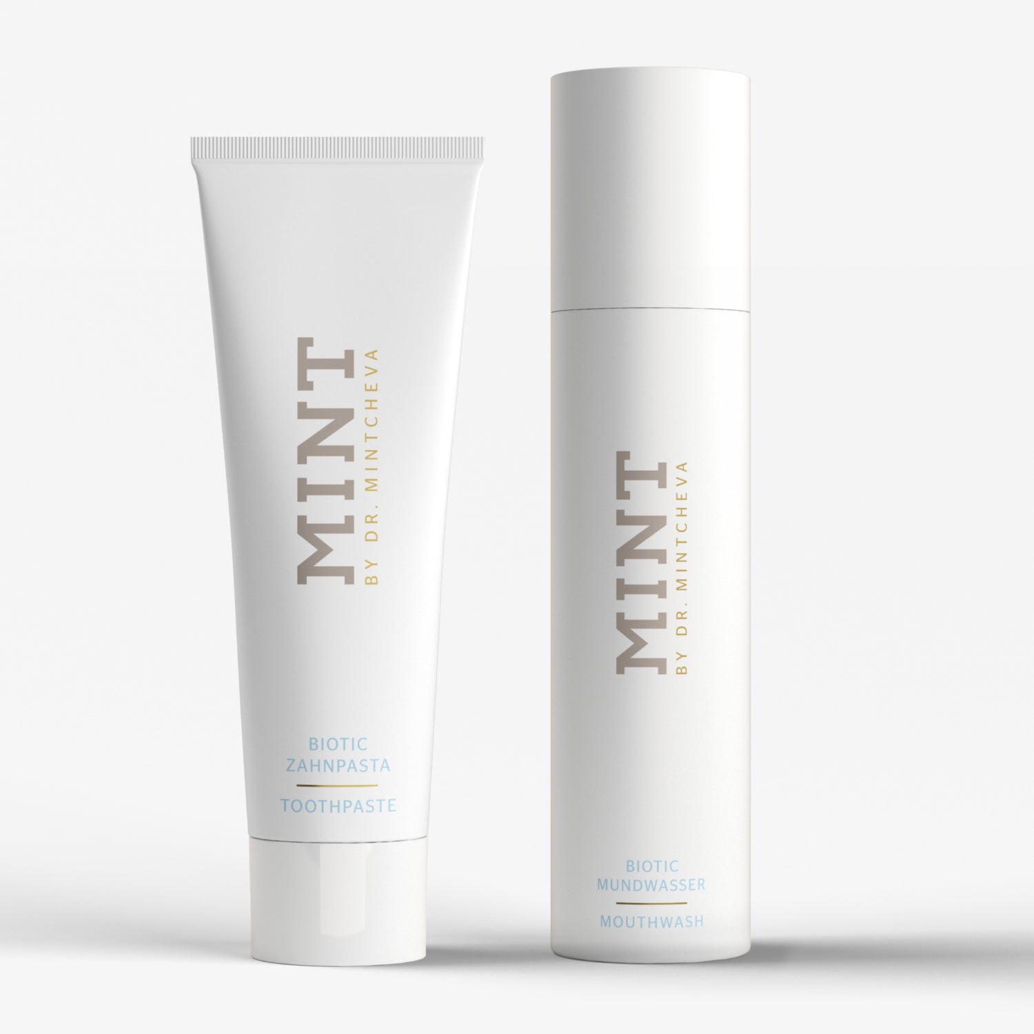 Zahnpastatube und Mundwasserflasche der Marke "MINT by Dr. Mintcheva" auf weißem Hintergrund.