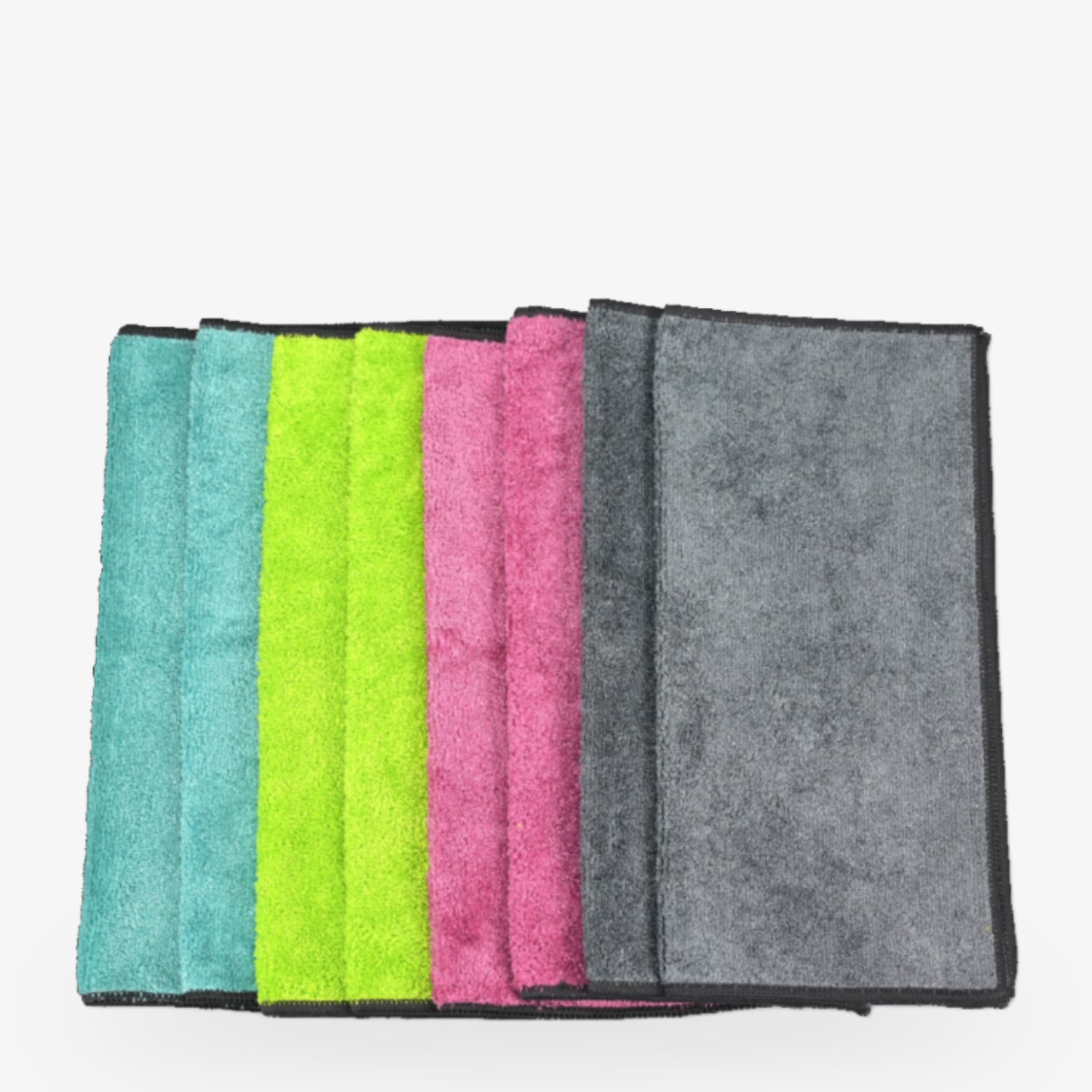 Fünf nebeneinander liegende Mikrofaser-Handtücher in Blau, Grün, Rosa und Grau auf weißem Hintergrund.