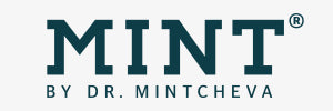 Das Bild zeigt das Logo "MINT BY DR. MINTCHEVA" in dunkelgrüner Schrift auf hellgrauem Hintergrund.