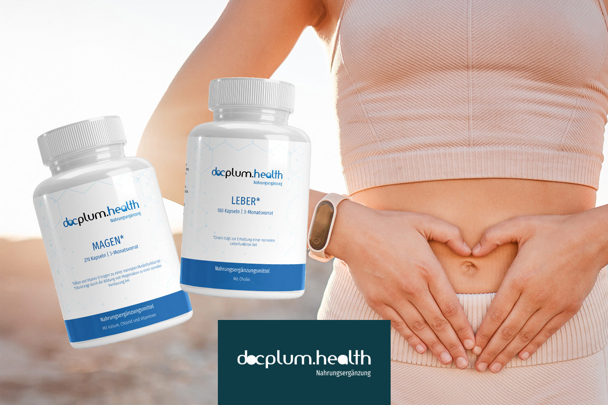 Zwei Nahrungsergänzungsmittel von "docplum.health" und ein Bauch mit Händen in Herzform darüber.