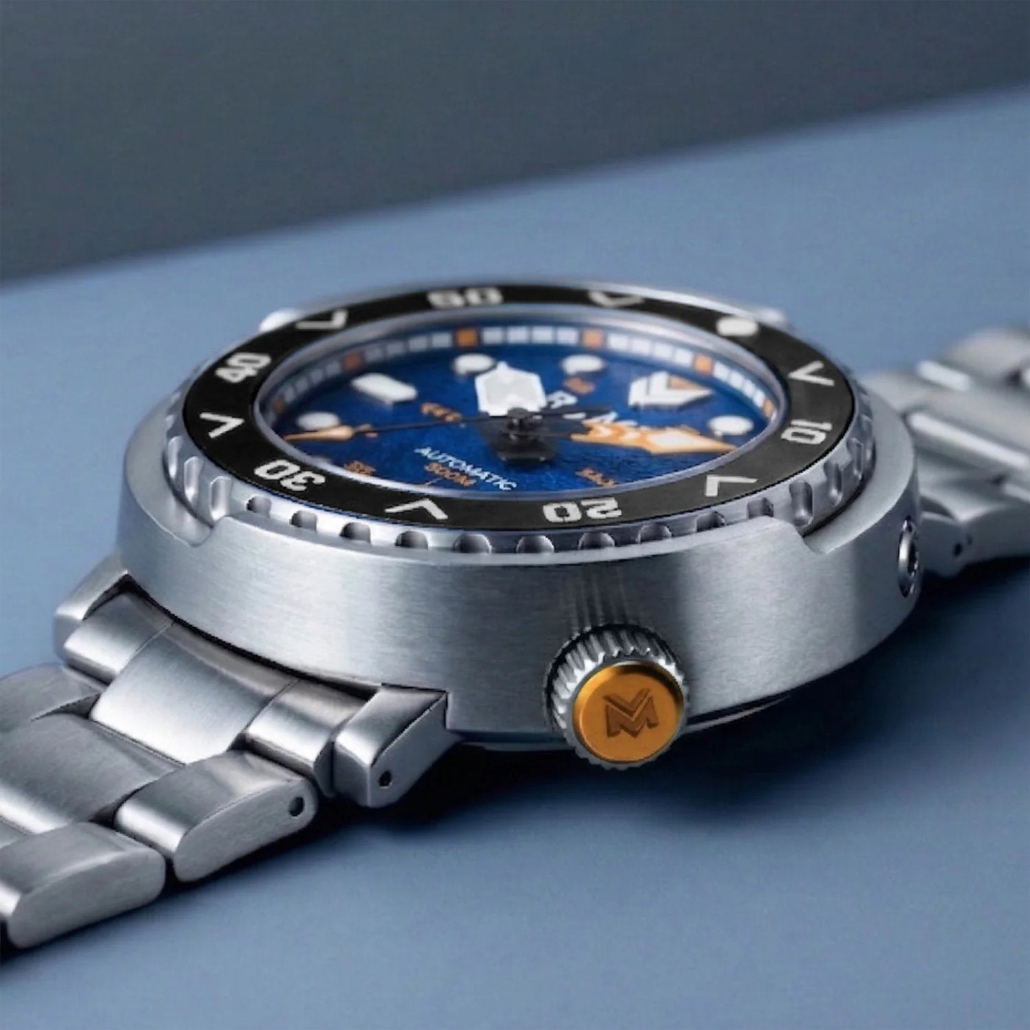 Automatikuhr RG-8068-55 «Indigo Patrol»
