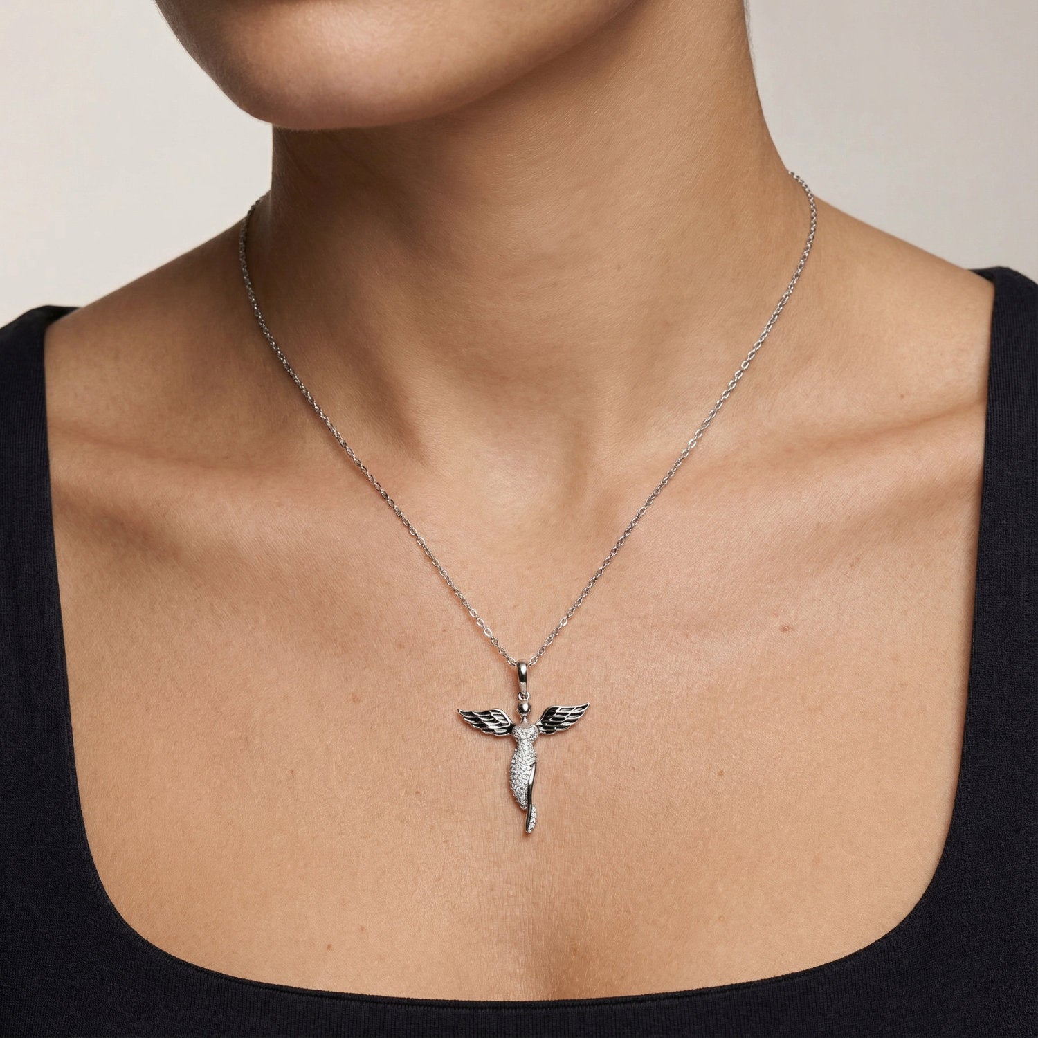 Anhänger Angel of Light – Engel aus 585er Weissgold mit 0,34 ct Brillanten