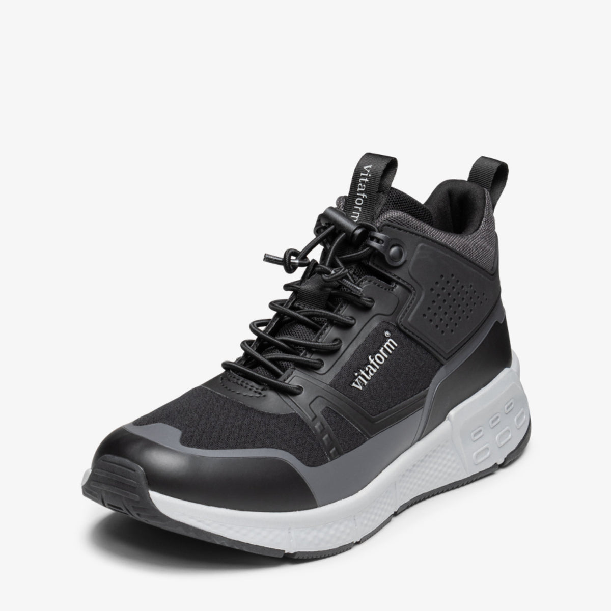 VITAFORM Trekkingschuh Titlis in Schwarz – Produktbild