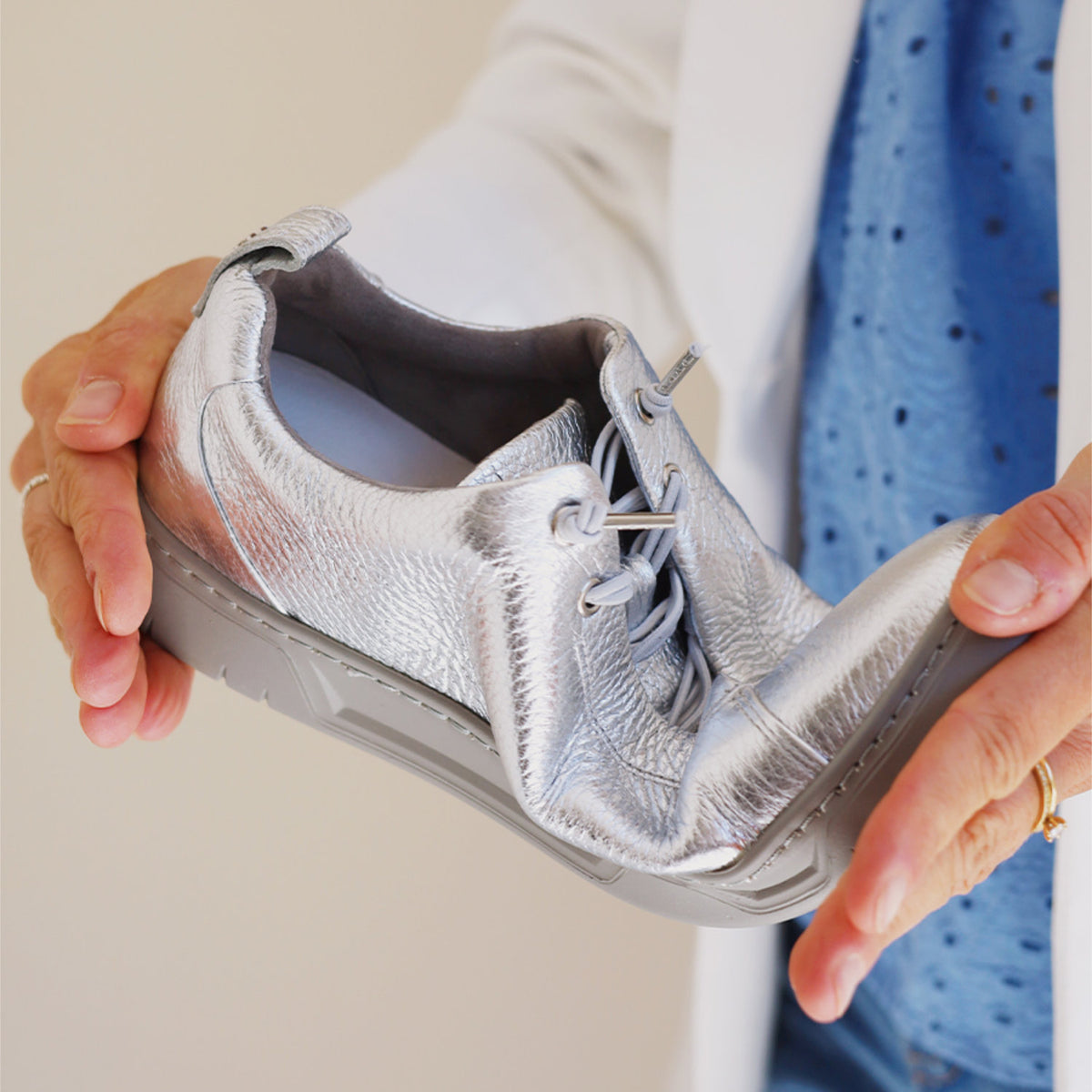 VITAFORM Sneaker Hirschleder Corvatsch in Silber – Ansicht 10