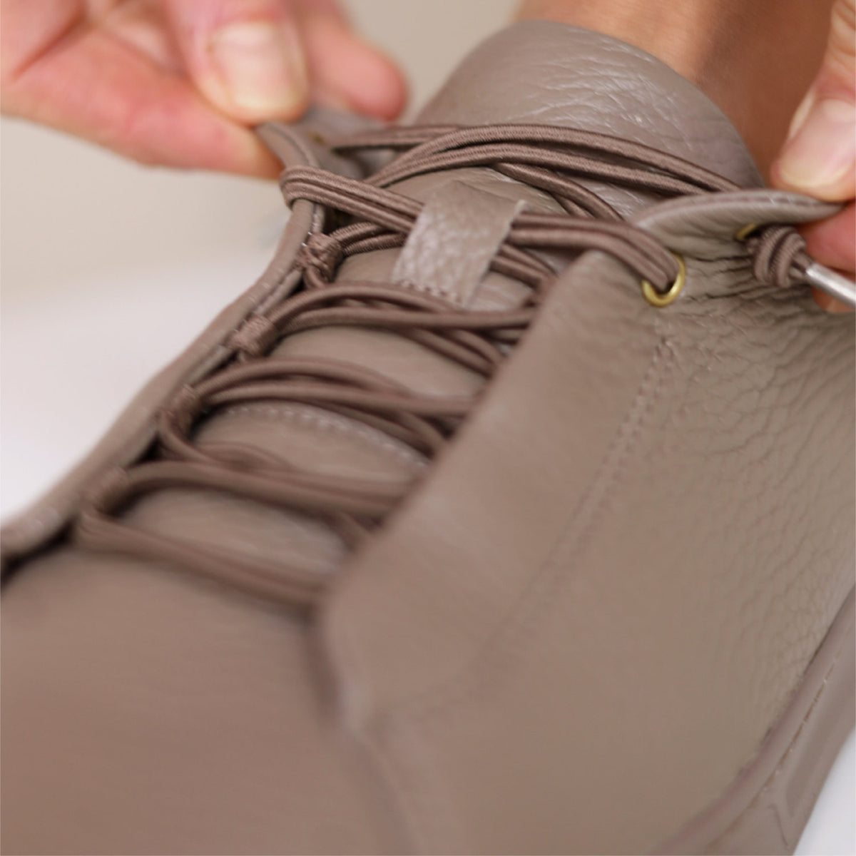 VITAFORM Sneaker Hirschleder Corvatsch in Taupe – Ansicht 9