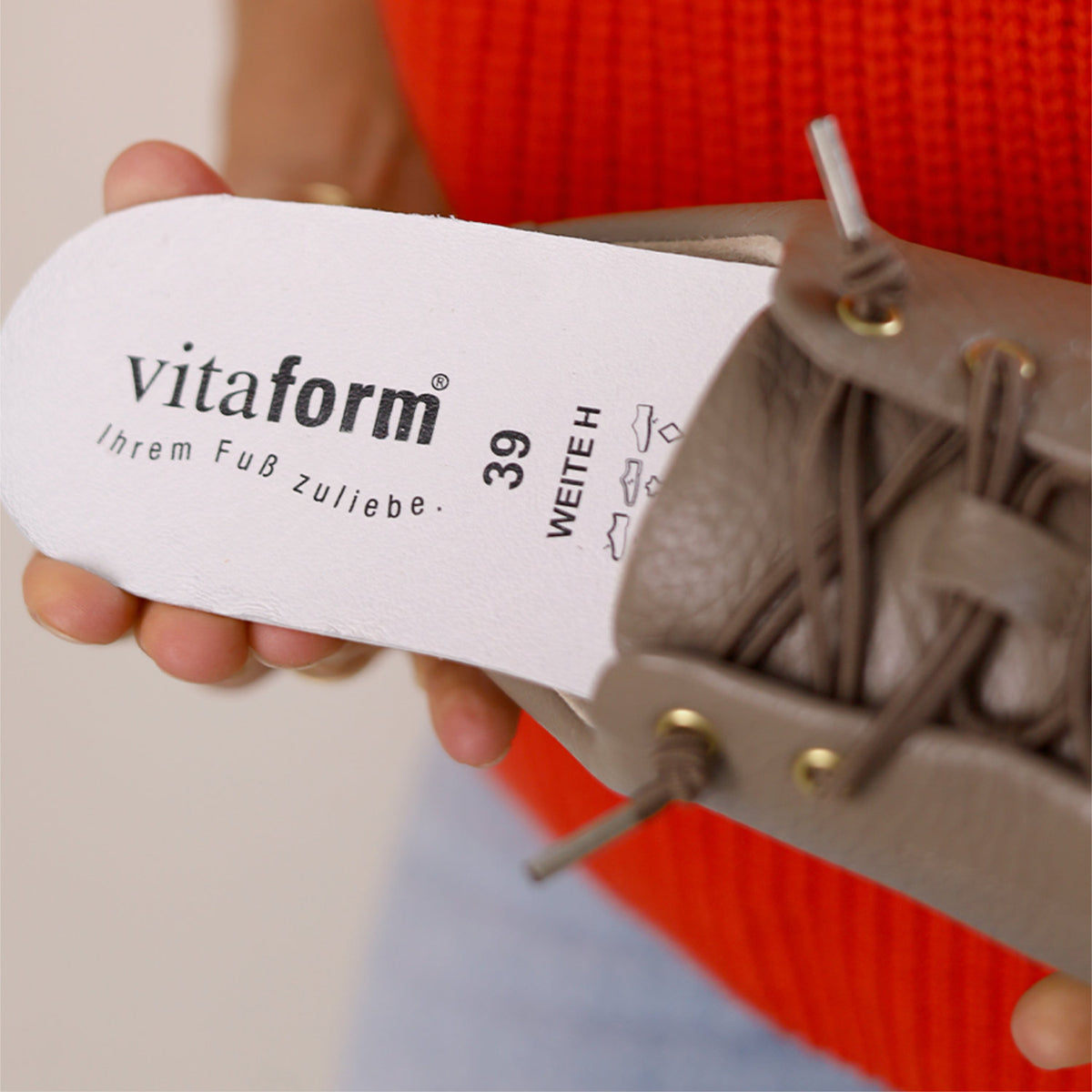 VITAFORM Sneaker Hirschleder Corvatsch in Taupe – Ansicht 8