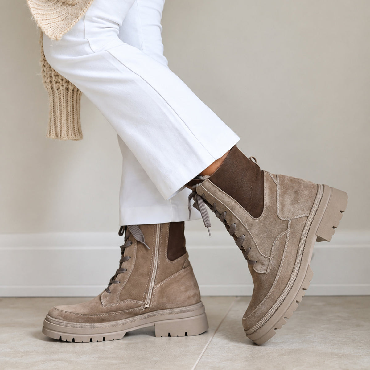 VITAFORM Stiefelette Veloursleder Zermatt in Dunkeltaupe – Ansicht 5